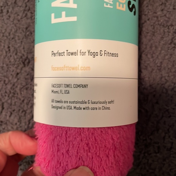 Face Soft brand workout towel! - Picture 3 of 6